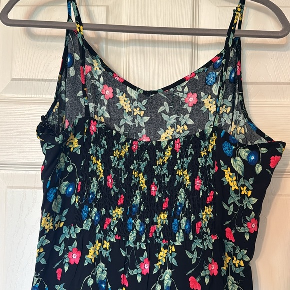 Old Navy size XL - Picture 2 of 2